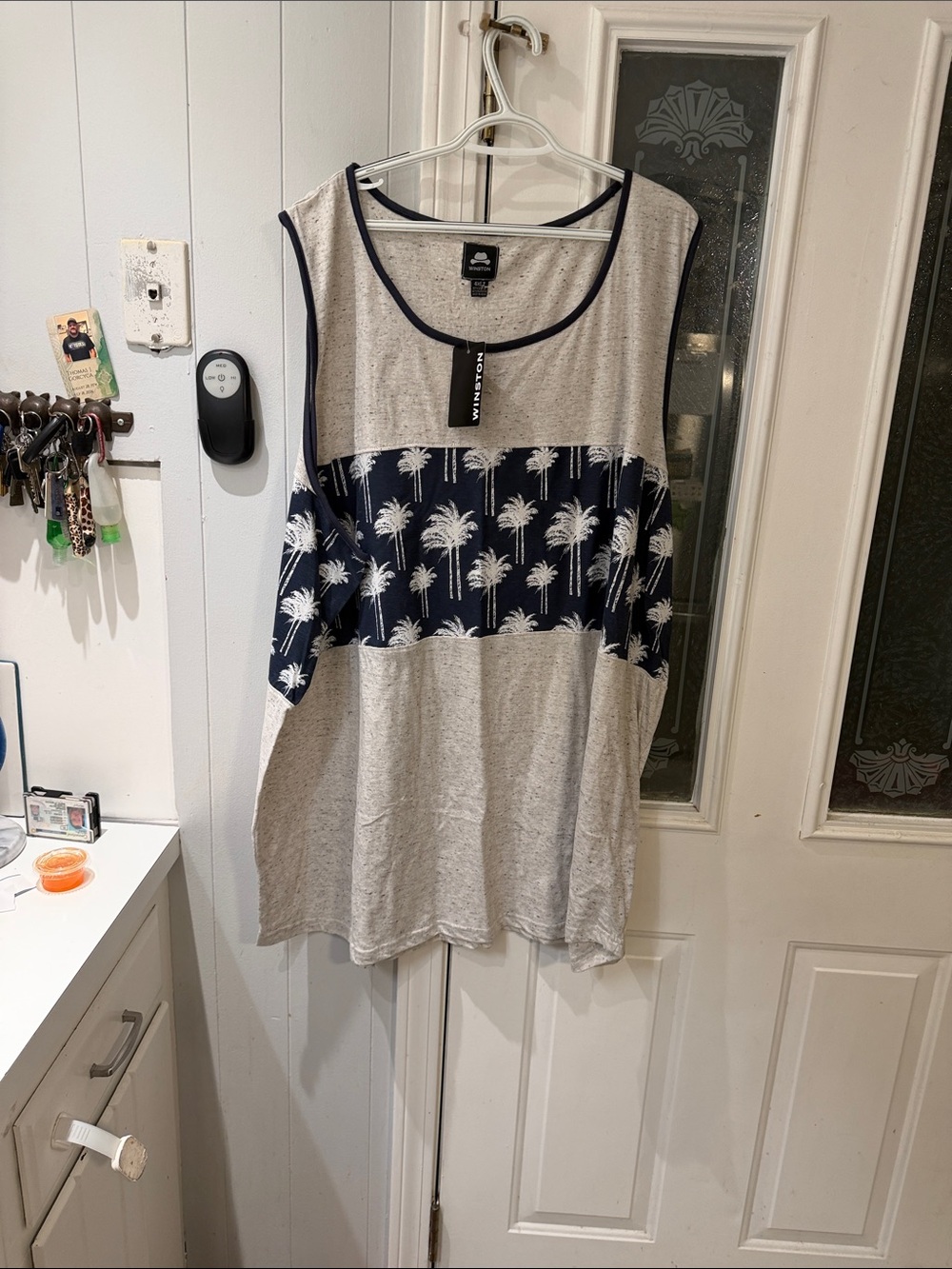 Palm-Print Sleeveless Tank Top in Gray & Navy